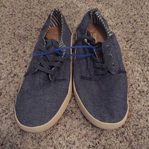 Men’s size 7 shoes. Brand new never worn